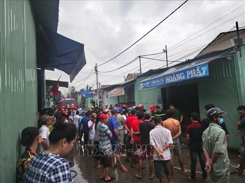 Cháy lớn tại một công ty hóa chất ở Thành phố Hồ Chí Minh