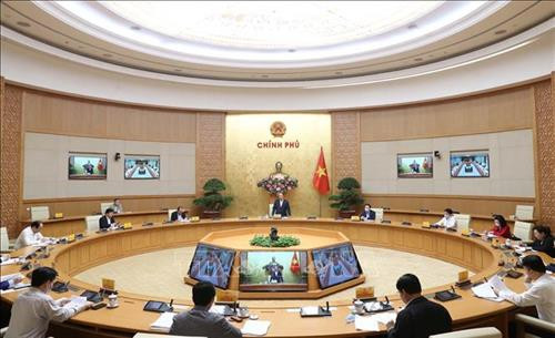 Thủ tướng Nguyễn Xuân Phúc: Hà Nội cần quyết liệt, chủ động triển khai đồng bộ các biện pháp phục hồi, phát triển kinh tế