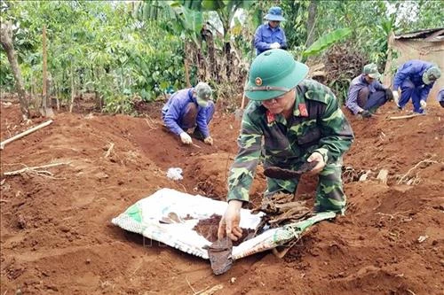 Đội Quy tập mộ liệt sỹ Cục Chính trị Quân đoàn 3 tri ân các Anh hùng, Liệt sỹ bằng hoạt động nhân văn sâu sắc