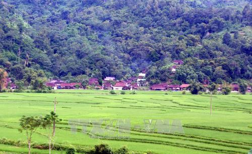 Đến thăm làng cổ của người Tày ở Na Hang
