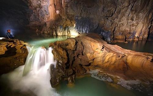 Huyền ảo động Pa Thơm