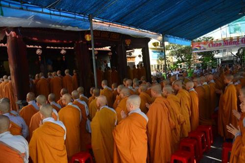 Triển khai Luật Tín ngưỡng, tôn giáo cho các tổ chức tôn giáo ở Vĩnh Long