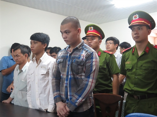 Vụ án 2 thanh niên cướp đồ ăn: Các bị cáo được miễn trách nhiệm hình sự