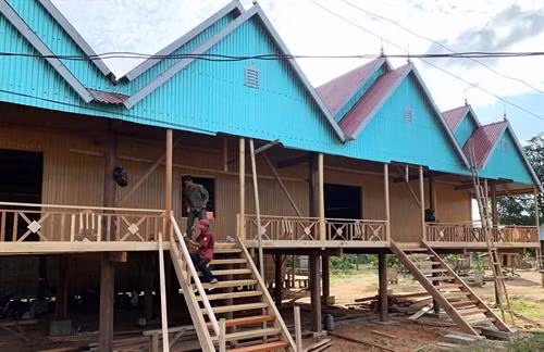 Lạ lẫm "nhà rông kiểu mới" ở Kông Chro 