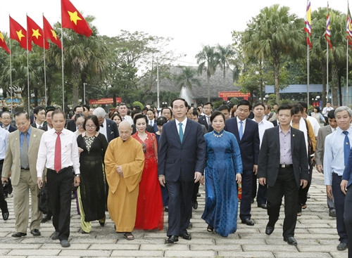 Xuân Quê hương 2017: Nồng ấm tình đồng bào