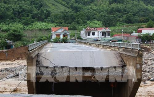 Mưa lũ làm 68 người chết, mất tích và bị thương, thiệt hại khoảng 940 tỉ đồng