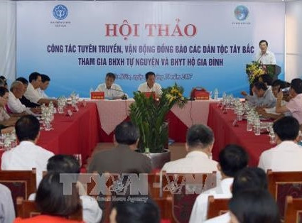 Tăng cường vận động đồng bào dân tộc Tây Bắc tham gia BHXH tự nguyện, BHYT hộ gia đình