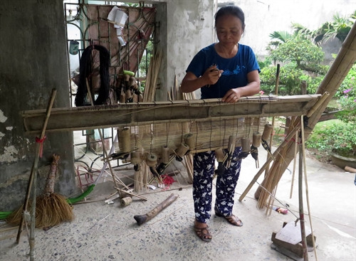 Nghề làm mành mành ở Đỗ Xá