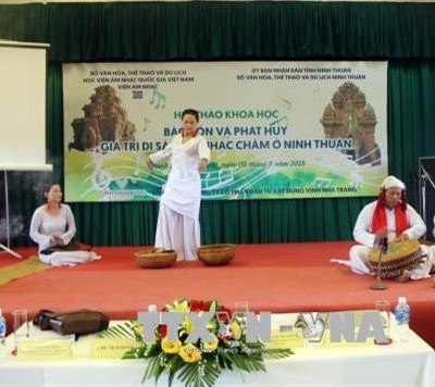 Hội thảo về bảo tồn và phát huy các giá trị di sản âm nhạc của đồng bào Chăm