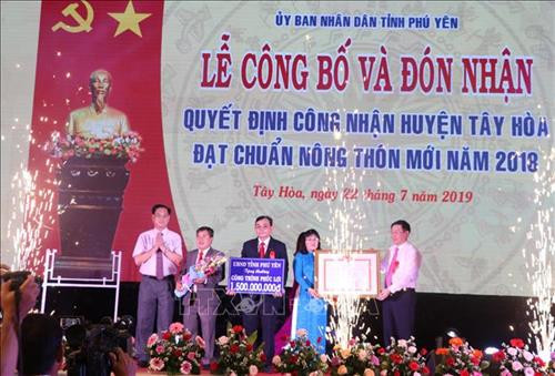 Lễ công bố Quyết định huyện Tây Hòa, Phú Yên đạt chuẩn nông thôn mới