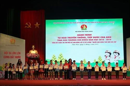 Hành trình “Tự hào truyền thống, tiếp bước cha anh”