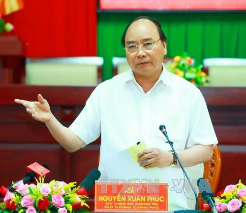 Thủ tướng Nguyễn Xuân Phúc lên đường thăm chính thức Vương quốc Campuchia