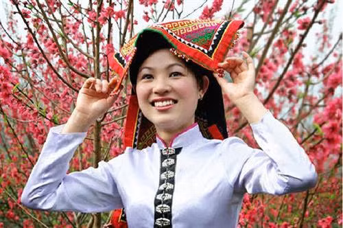 Những điều chưa biết về "Chiếc khăn Piêu" của người người Thái