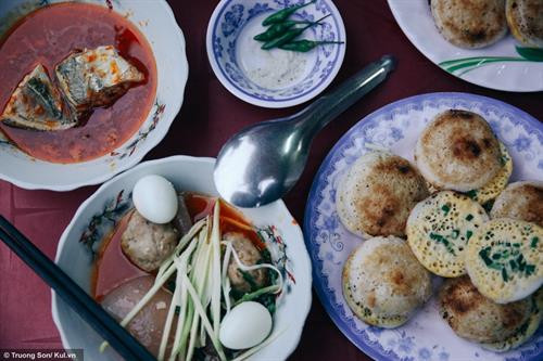 Đến Phan Thiết thưởng thức món bánh căn nước cá đậm đà xứ biển