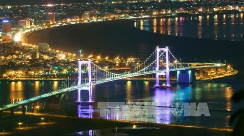 Đề xuất giải pháp bảo vệ môi trường và phát triển vịnh Đà Nẵng