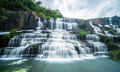 Vẻ đẹp thác nước Pongour