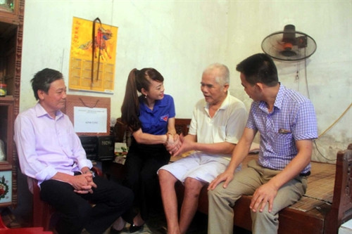 Tăng mức trợ cấp, phụ cấp ưu đãi đối với người có công
