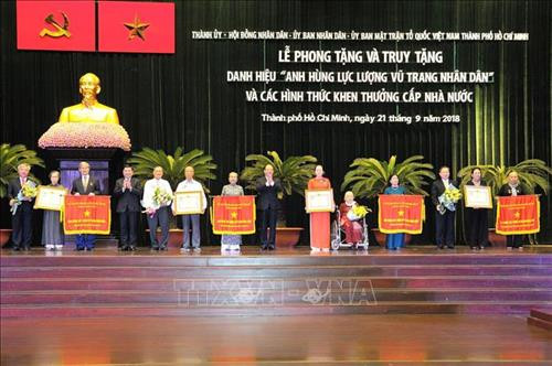 Trao tặng, truy tặng danh hiệu Anh hùng lực lượng vũ trang cho các tập thể, cá nhân tại Thành phố Hồ Chí Minh
