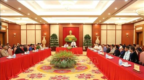 Trưởng Ban Tổ chức Trung ương Phạm Minh Chính tiếp Đoàn đại biểu người có uy tín, trưởng thôn tiêu biểu tỉnh Bắc Kạn