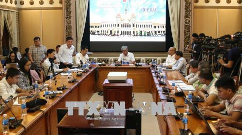 Thành phố Hồ Chí Minh chấn chỉnh quản lý công viên và chống hàng gian hàng giả