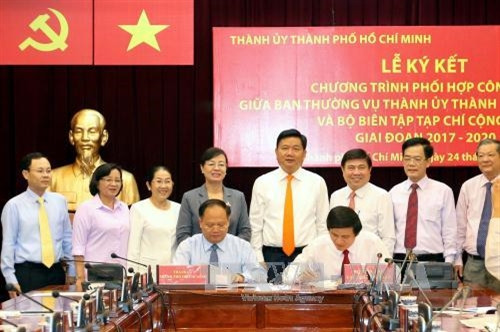 Thành ủy Thành phố Hồ Chí Minh và Tạp chí Cộng sản ký kết phối hợp công tác giai đoạn 2017 – 2020