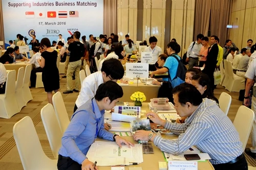 Đại diện Đại sứ quán Việt Nam tại Nhật Bản tới thị sát tình hình tại nhà máy tuyển dụng lao động Việt Nam