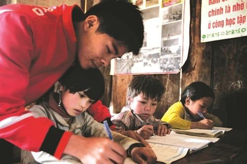 Gian nan "con chữ" vùng cao