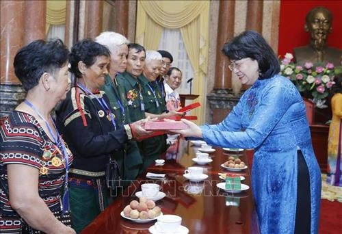 Phó Chủ tịch nước tiếp Đoàn đại biểu người có công tỉnh Đắk Nông