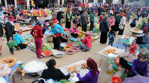 Đặc sắc chợ phiên Huội Cuổi