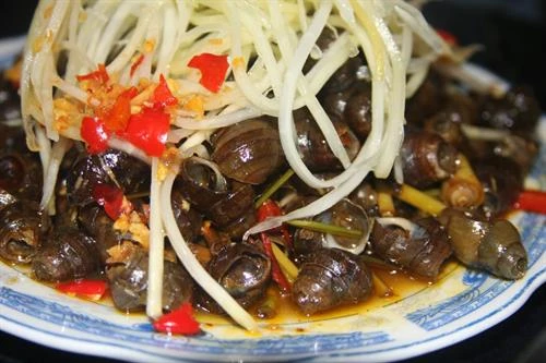 Ngất ngây vị ốc hút Đà Thành