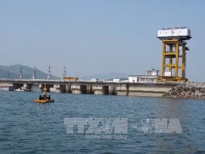 Nhà máy thủy điện đầu tiên tại Việt Nam xuất hiện như thế nào?