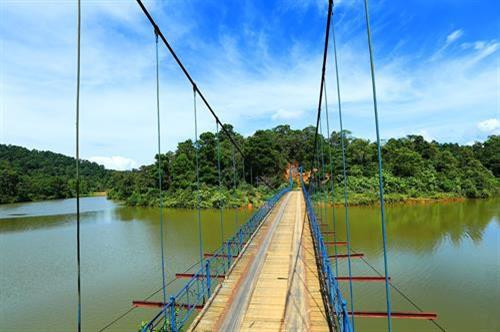 Hồ Pá Khoang- Viên ngọc bích tô điểm núi rừng Tây Bắc
