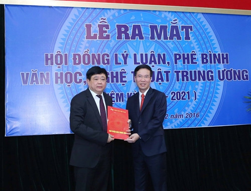 Ra mắt Hội đồng Lý luận, phê bình văn học, nghệ thuật Trung ương