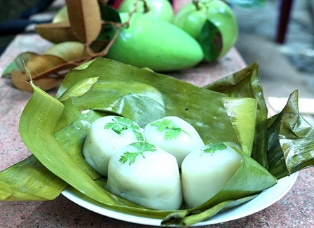 Bánh ít trần nhân vịt xiêm Phong Điền