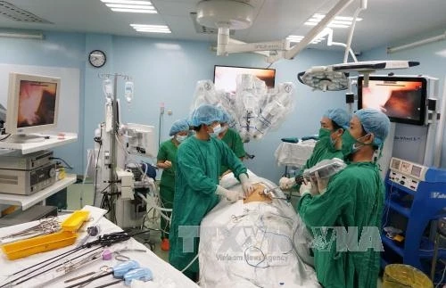 Bệnh viện Bình Dân Thành phố Hồ Chí Minh sử dụng robot phẫu thuật ung thư dạ dày thành công