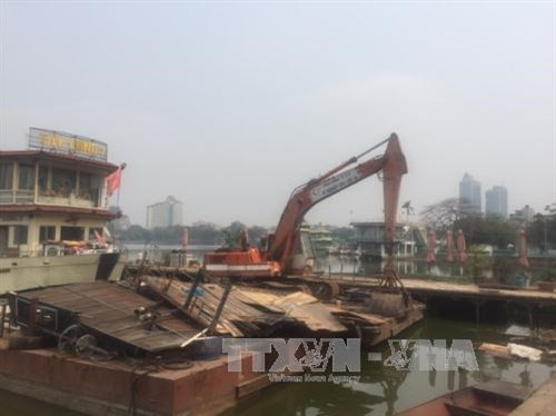 Các phương tiện thủy nội địa trên Hồ Tây sẽ di chuyển về Đầm Bẩy trước ngày 10/3