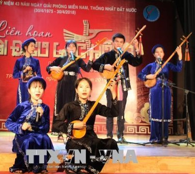 Gìn giữ điệu hát Then, đàn Tính ở thành phố mang tên Bác