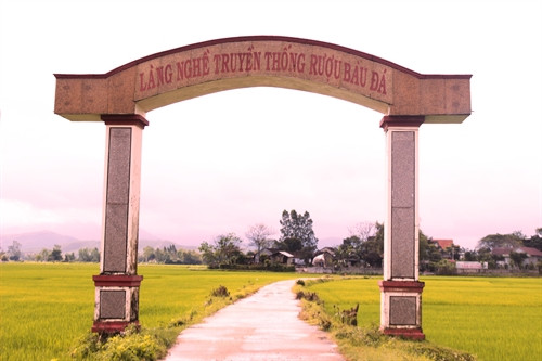 Giữ lửa cho nghề rượu Bàu Đá