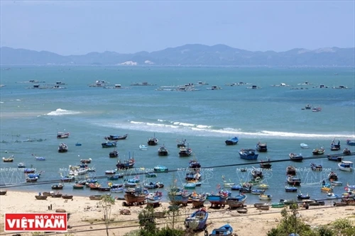 Nuôi thủy sản trên vịnh Xuân Đài
