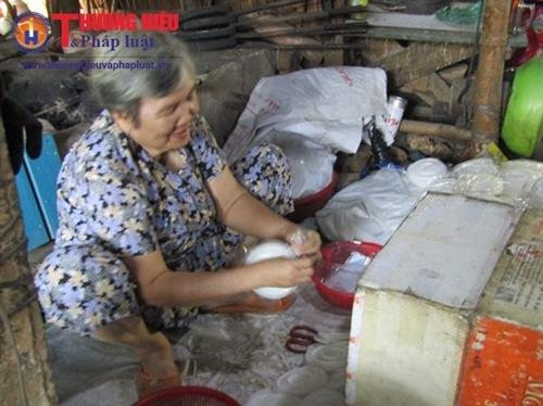 Vang danh bánh tráng “Nhà Thờ”