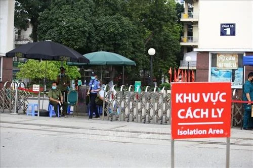 Dịch COVID-19: Hà Nội tăng tốc khoanh vùng, cách ly nguy cơ lây nhiễm từ Bệnh viện Bạch Mai