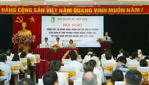 Trưởng ban Dân vận Trung ương Trương Thị Mai: Tạo cơ hội, điều kiện cho người mù được học tập và làm việc