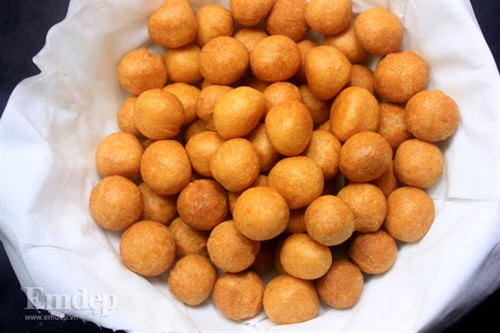 Giòn thơm bánh nhãn Nam Định