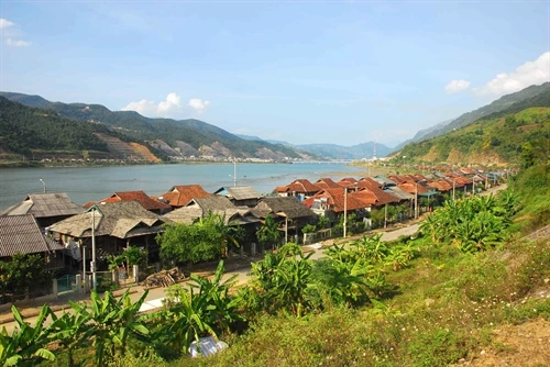 Nắng trải khắp các vùng trên cả nước