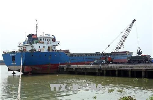 Ban hành Nghị định 128 bãi bỏ nhiều điều kiện kinh doanh đường thủy nội địa