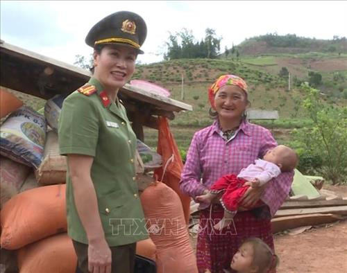 Gắn bó vì cuộc sống bình yên của đồng bào vùng cao Sơn La
