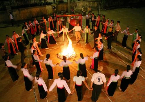 Sẵn sàng cho Ngày hội văn hóa các dân tộc huyện Mộc Châu năm 2017