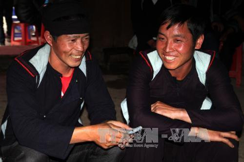 Nét đẹp văn hoá ứng xử trong quan hệ dòng họ của người Mông