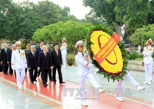 Lãnh đạo Đảng, Nhà nước viếng Chủ tịch Hồ Chí Minh