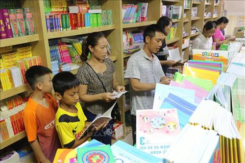 Thành lập chín Hội đồng quốc gia thẩm định sách giáo khoa lớp 1